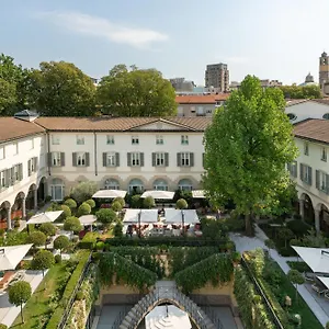 Four Seasons Ξενοδοχείο